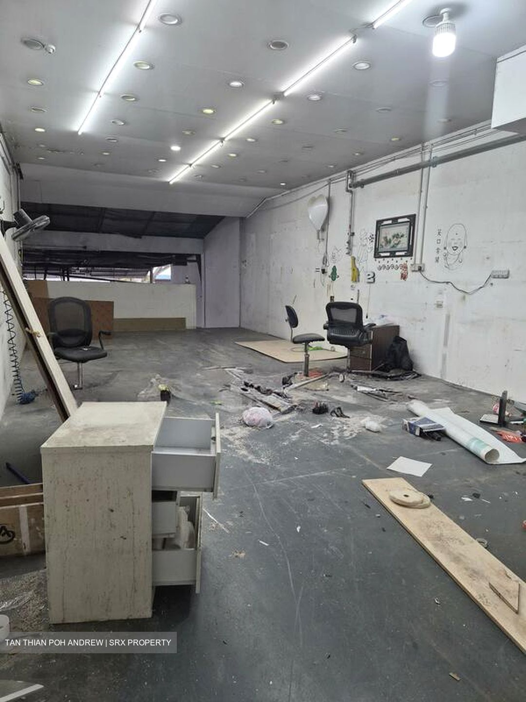 Invest Ho Building (D13), Factory #583288931